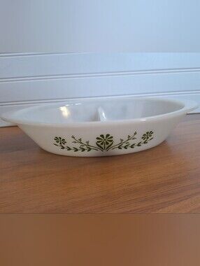 Very Clean. Vintage Glasbake Green Daisy Divided Dish. No Lid.